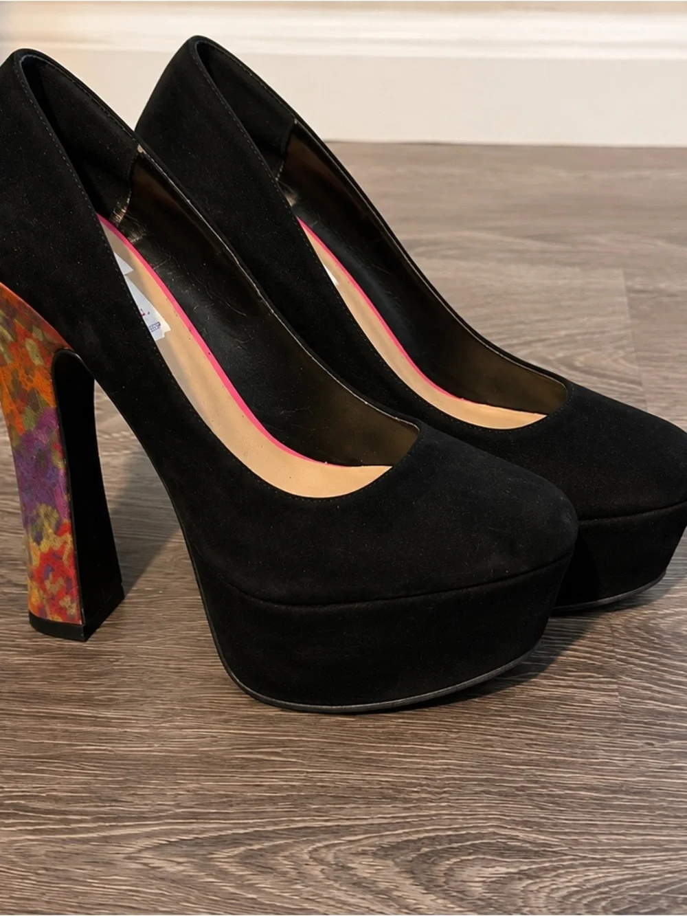 DV Black Platform Pumps with Colorful Heels – Size 6.5
